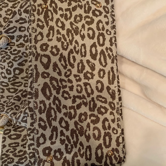 Bag - Picture 5 of 12